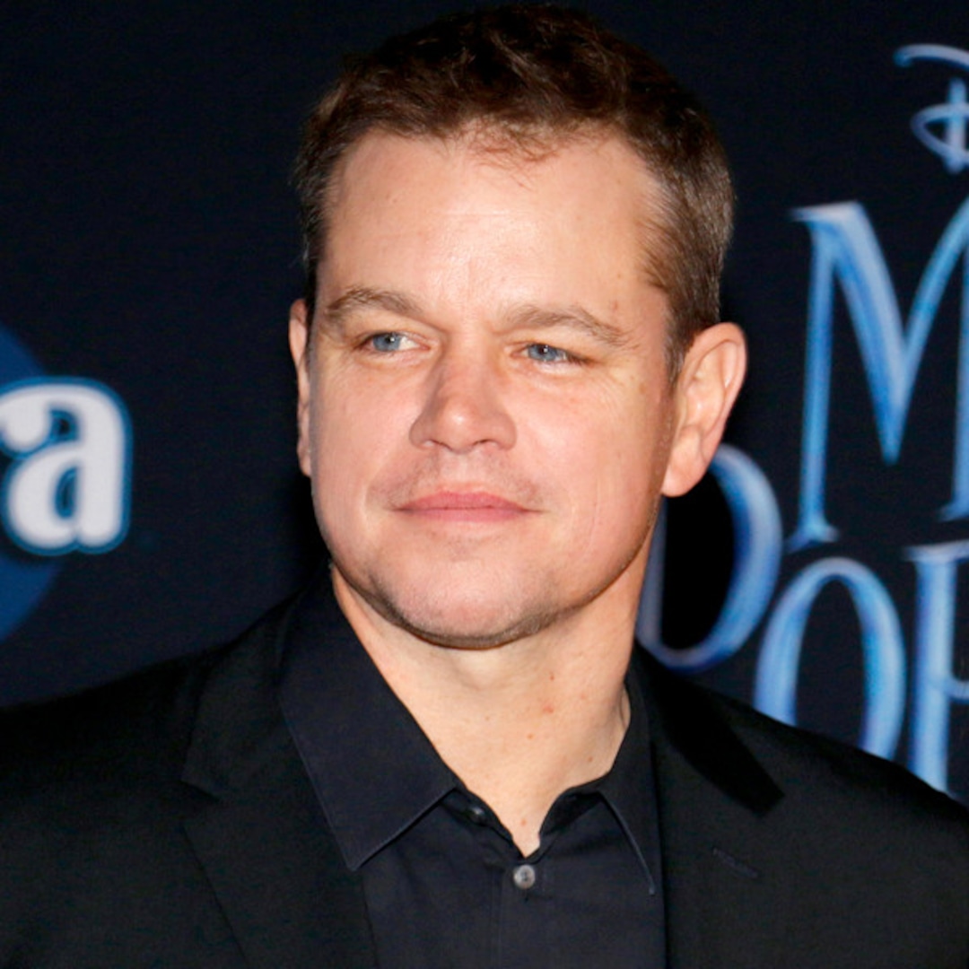 Matt Damon Makes Fun Of Himself For Not Being On Social Media E Online